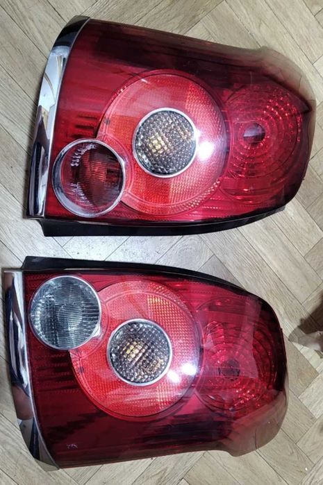 Farolim restyling Toyota Avensis T25