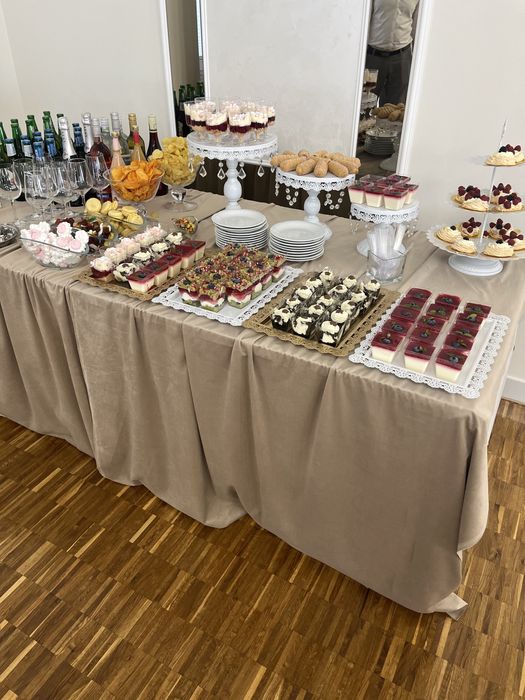 Deseki slodki stół ciasta