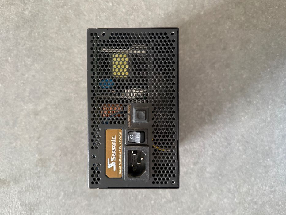 Fonte Seasonic FOCUS Plus 650W Gold | Totalmente Modular | 80+ Gold