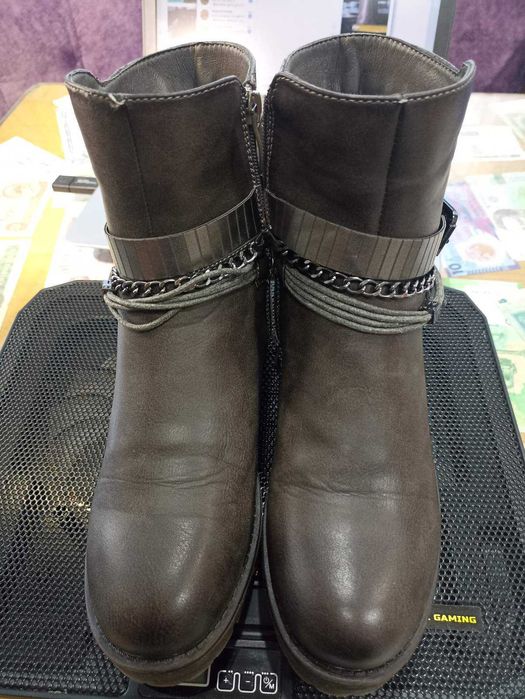 Полусапожки женские. Новые