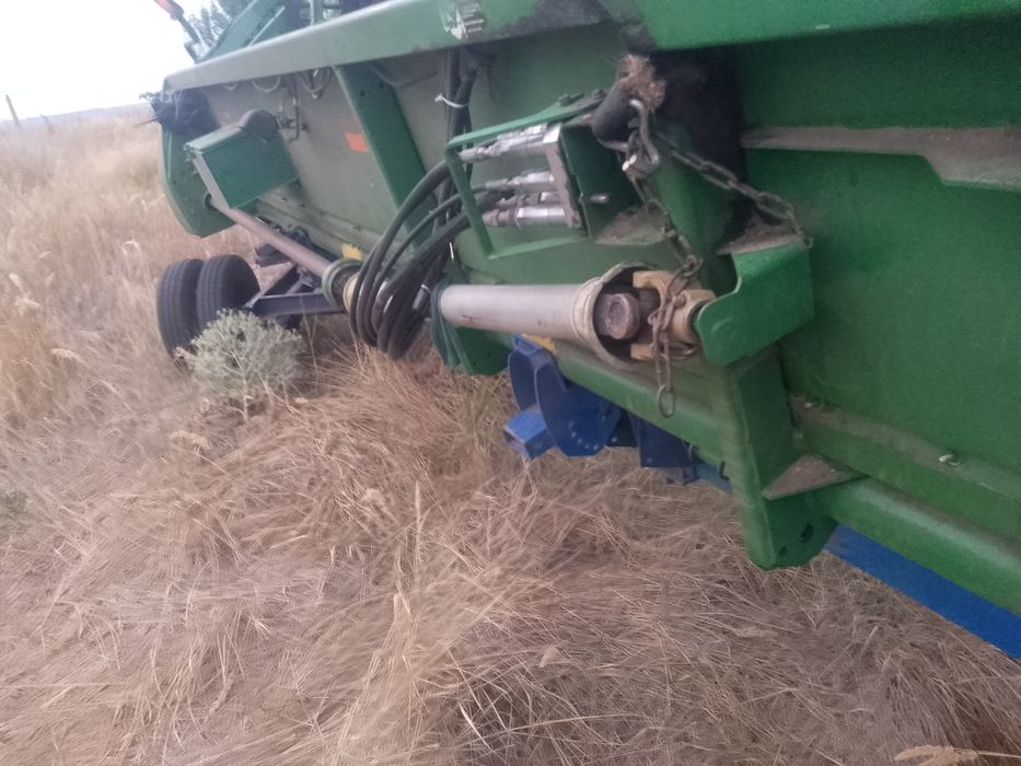 жатка Джон дір 635F з ріпаковим столом