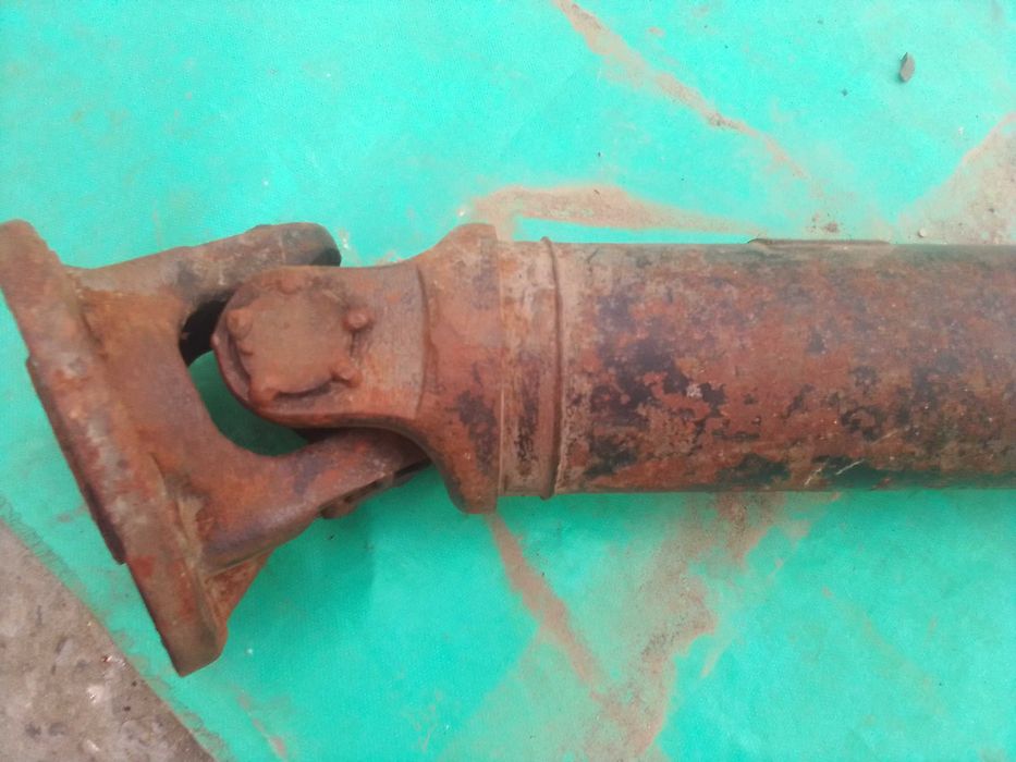 Карданный вал кардан гук шарнир