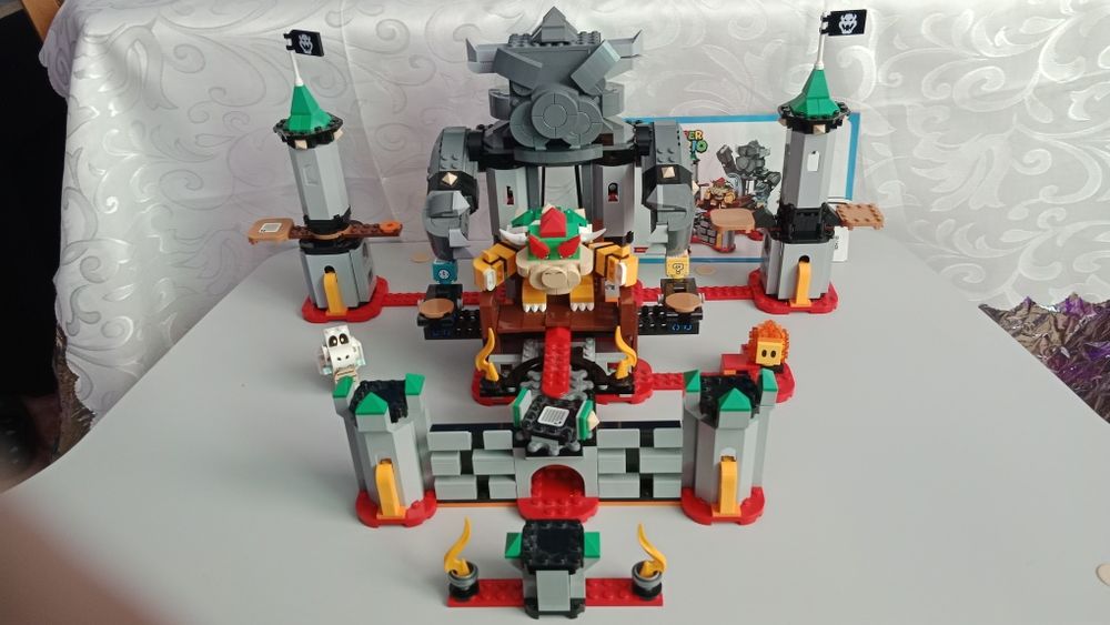 LEGO Mario 71369 - walka w zamku Bowsera