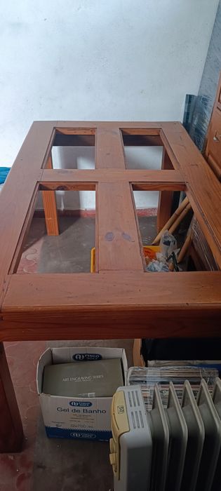 Mesa de jantar em pinho mexicano