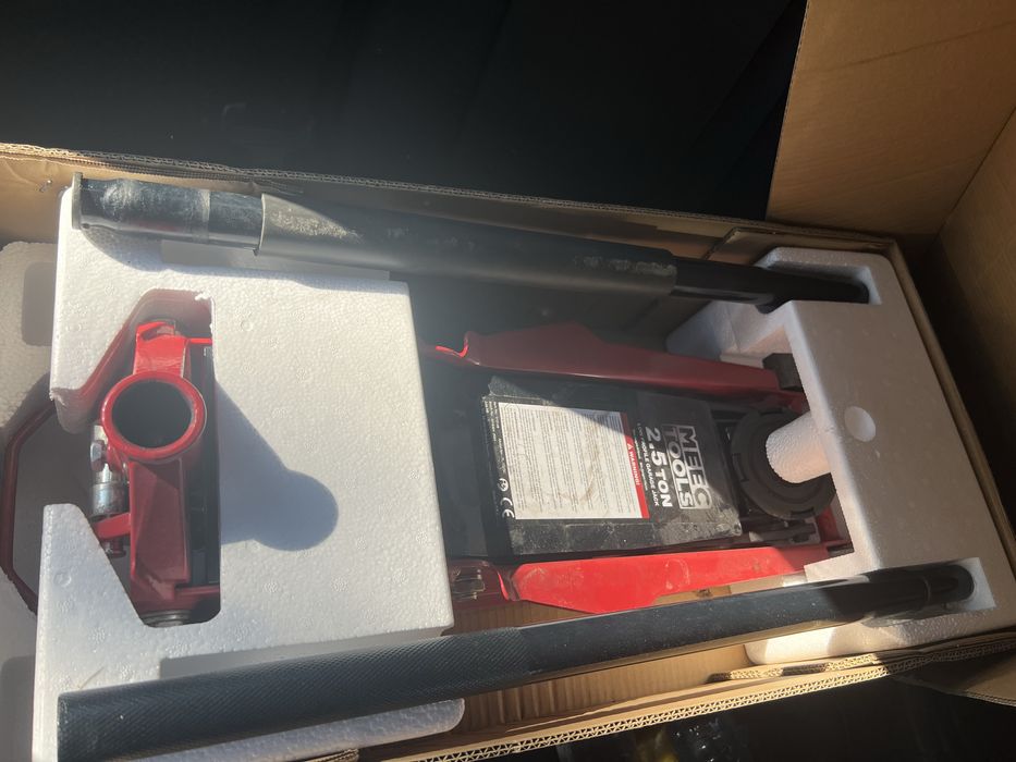 Podnośnik samochodowy