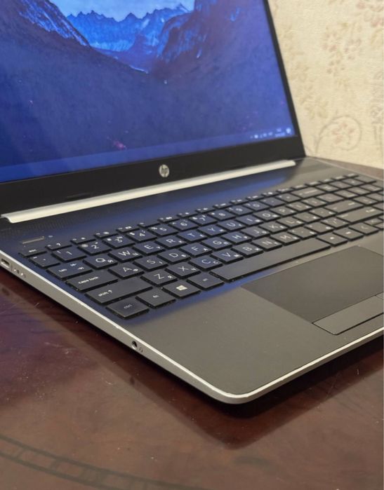 Ноутбук HP 15-dv0037 i3 8th HDD 500GB