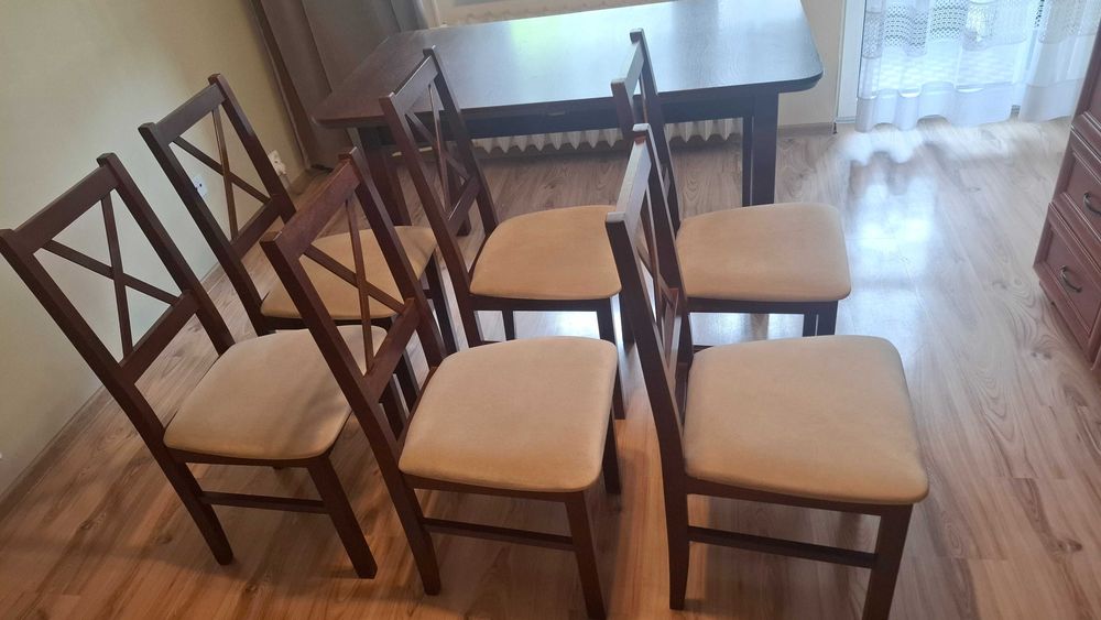 OKAZJA drewniany stół rozkładany 140x80 z krzeslami 6 szt ciemne drewno