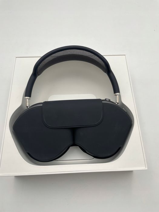 Apple AirPods Max Space Gray