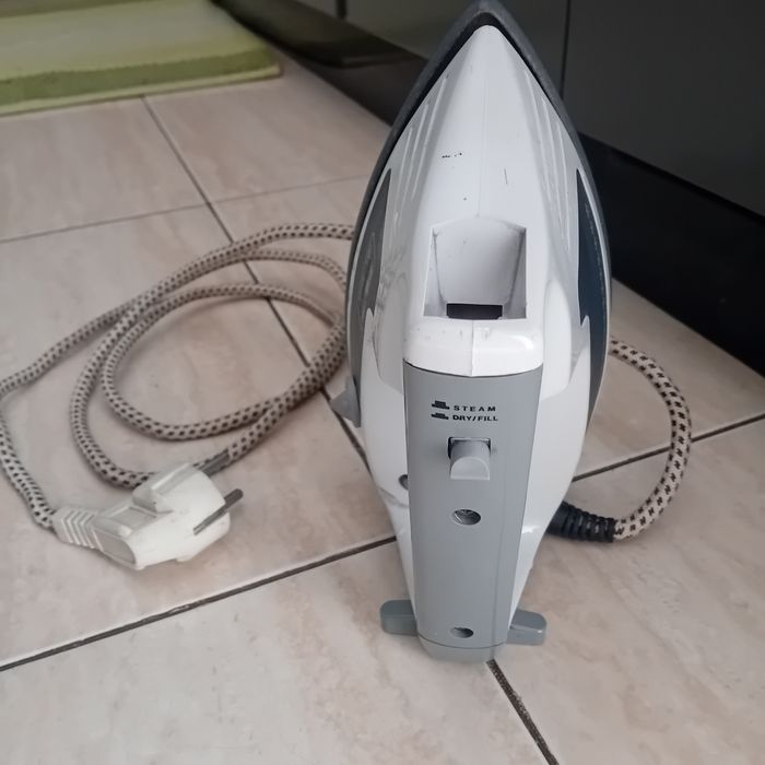 Ferro de engomar para viagem