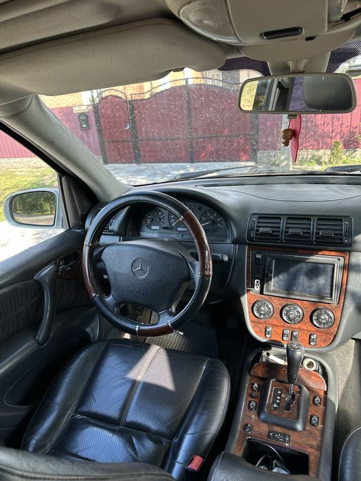Продам Mercedes ML270