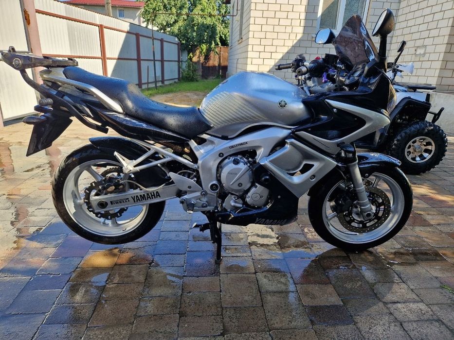 Продам мотоцикл Yamaha FZ6 Fazer