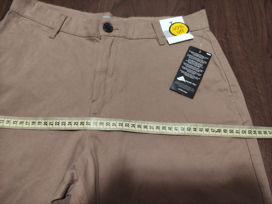 Шорти чинос нові lycra р.30 S-M пояс 80cm