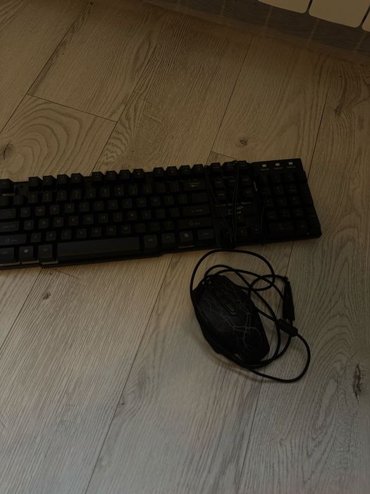 Komputer + Zestaw Gamingowy