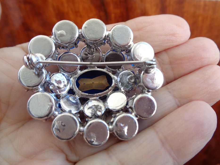 святк брошка 4,5*4*2см вінтаж стан нов