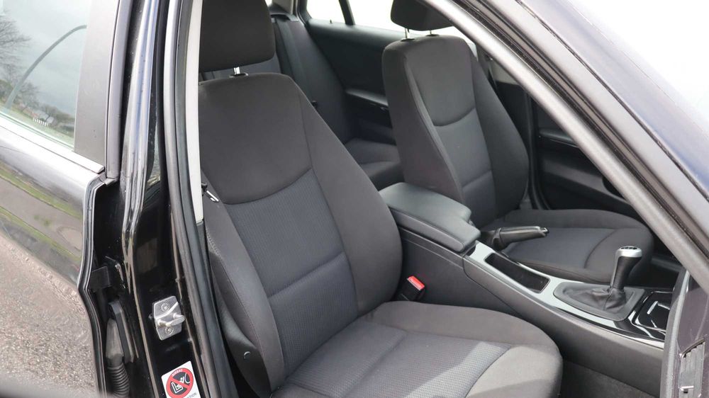 BMW 318D Touring E91 LCI 143 cv