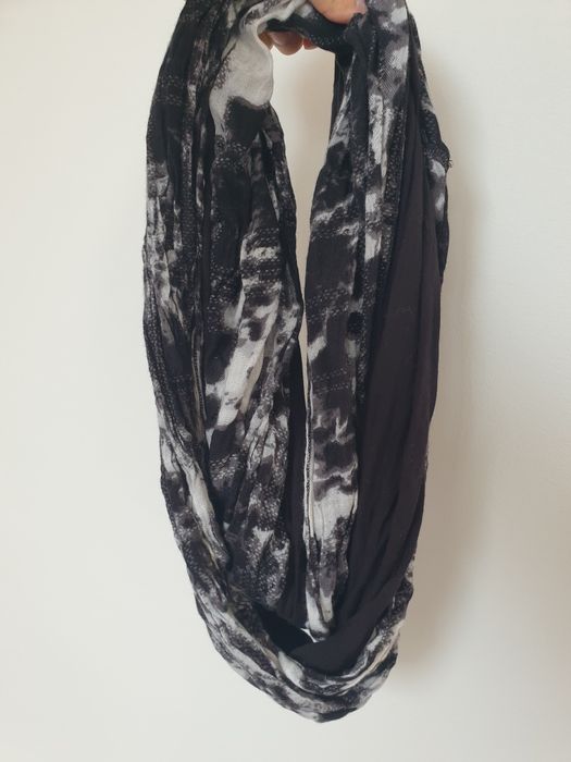 Stylowy ciepły szal komin__ Calvin Klein __jak nowy