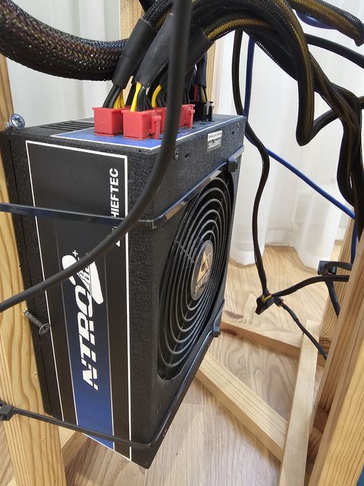 Ферма майнинг Gigabyte nvidia 1060 6 gb Samsung 8 штук, Sapphire rx580