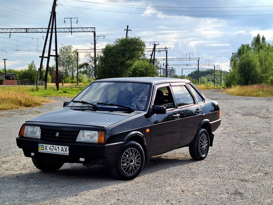 Продам ваз 21099 в рідній фарбі