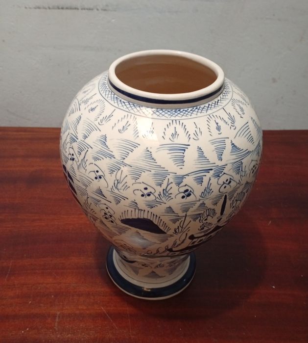 Jarra grande decorativa em muito bom estado