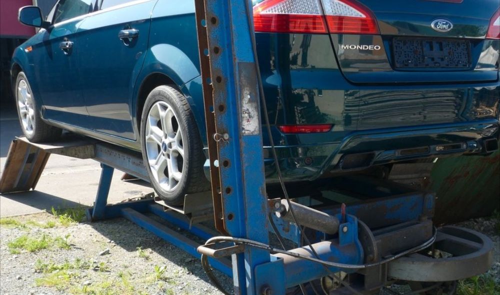 Rama blacharska koń carbench celette autorobot