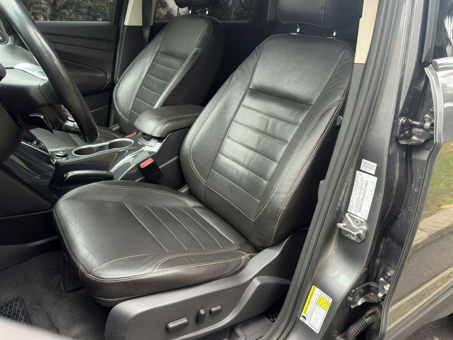 Форд ескейп  2013 року