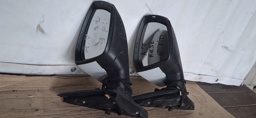 Продам дзеркало Octavia a7