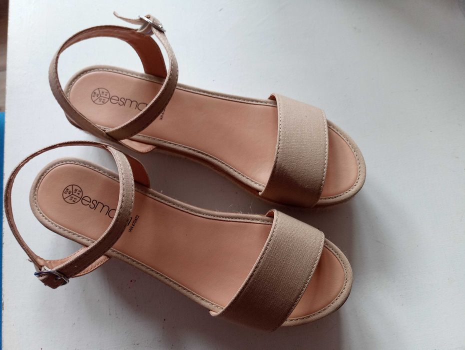 Sandálias n.º 40