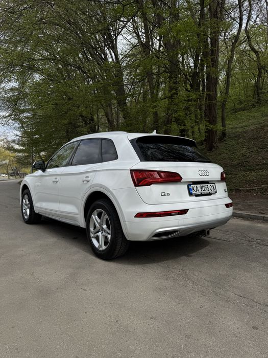 Продам Audi Q5 2017