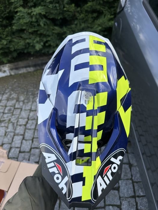 Capacete motocross airoh