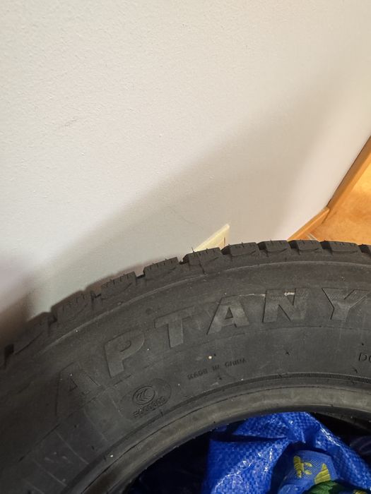 Pneu Aptany 215/60/16 Novo