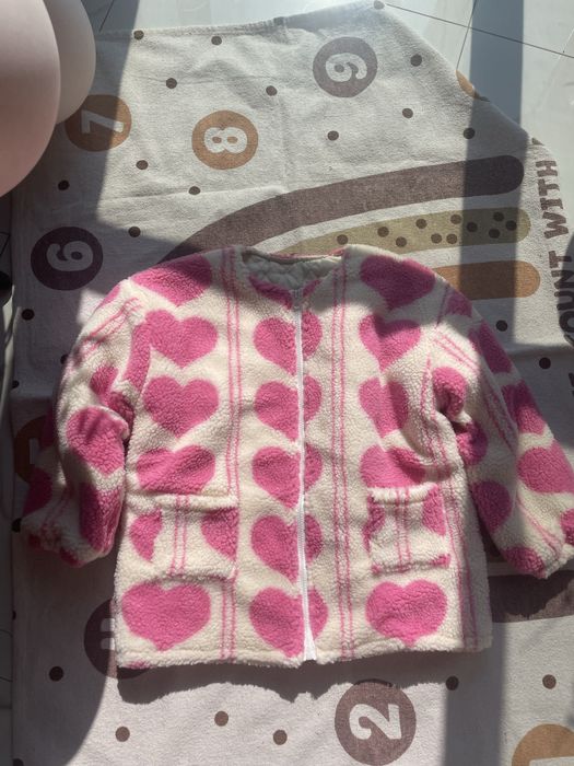 Шубка курточка з сердечками 140 см 8 років