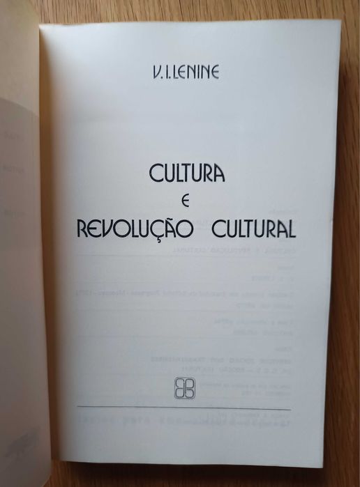 Cultura e Revolução Cultural - V.I. Lenine