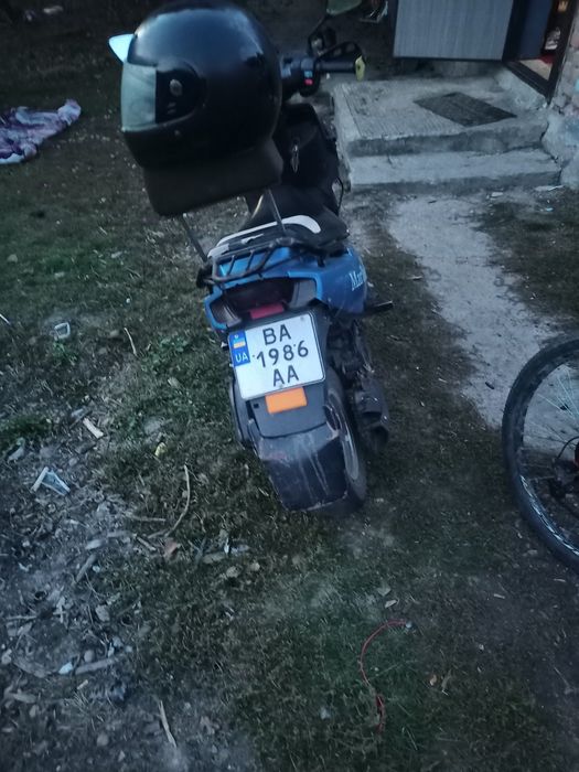 Продам скутер 150 кубов