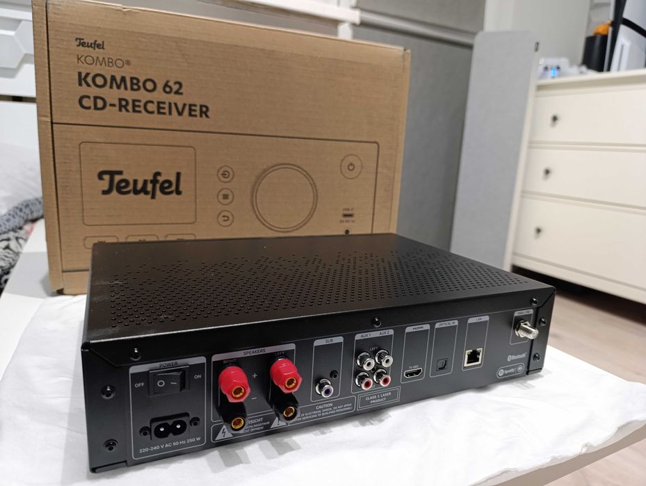 Amplituner stereo KOMBO 62 Odtwrzacz CD.