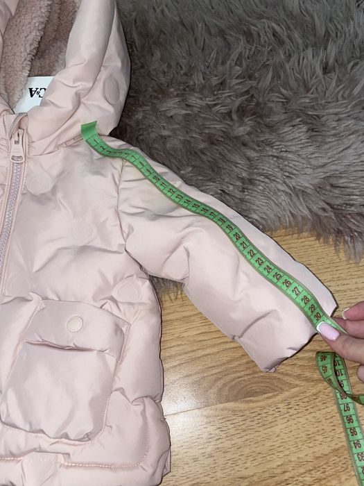 Зммова куртка з вушками бренду c&a