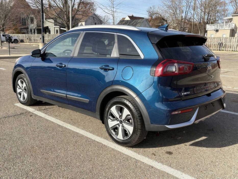 Kia Niro EX      2019