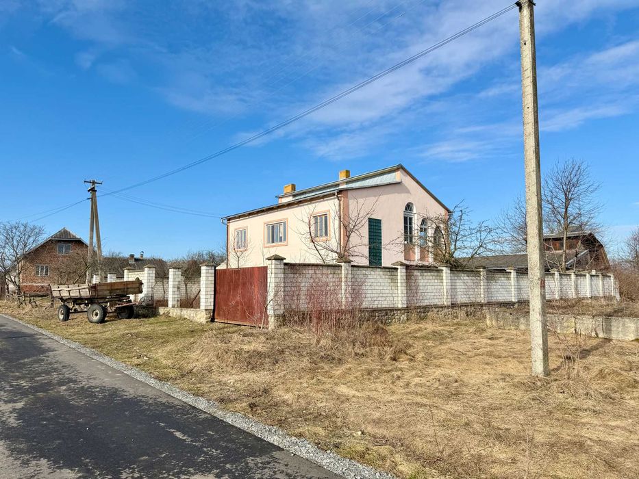 Продаж будинку в с. Семигинів