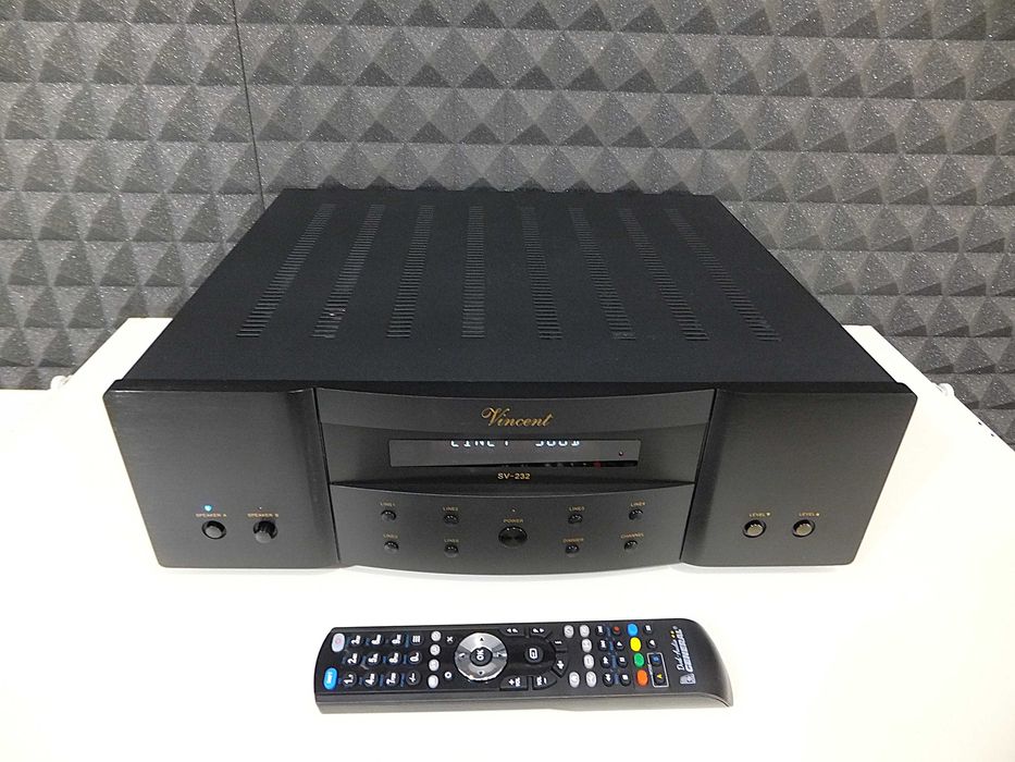 Audiofilski wzmacniacz stereo VINCENT SV-232