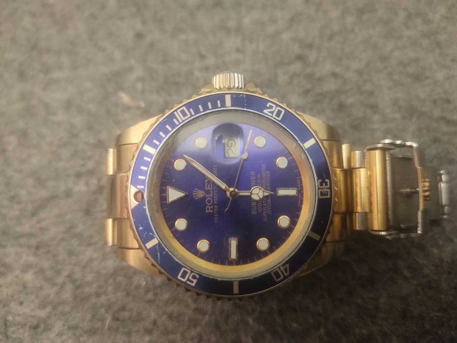 Часы бренда Rolex