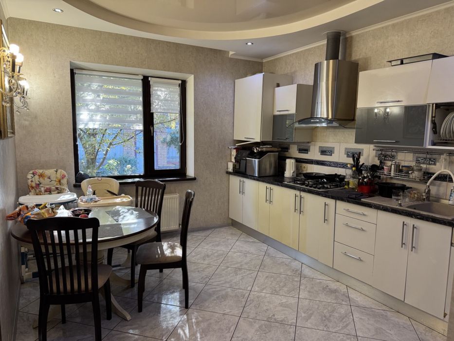 продам будинок 123м2, 12 соток в Бучі. Газ. Програми-так