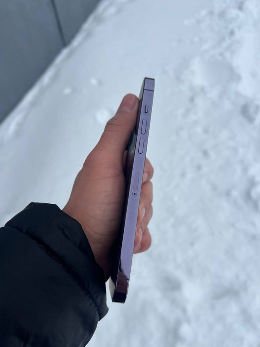 iPhone 14 pro max 128гб  акб 100%. НЮАНСИ  на екрані чорна точка, скол на екрані з права,  камера 1х, 2х, 3х буває розфоткус   0,5x працює ідеально