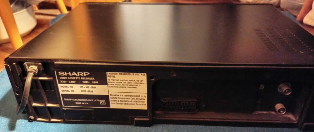 Magnetowid Sharp VC-M210BM