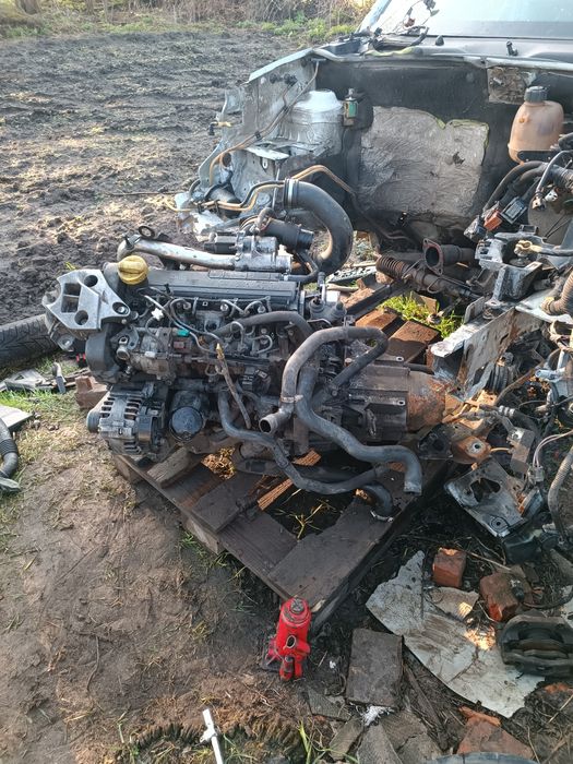 Рено Кенго 1 2006 1.5 По запчастинах. Балки не має.