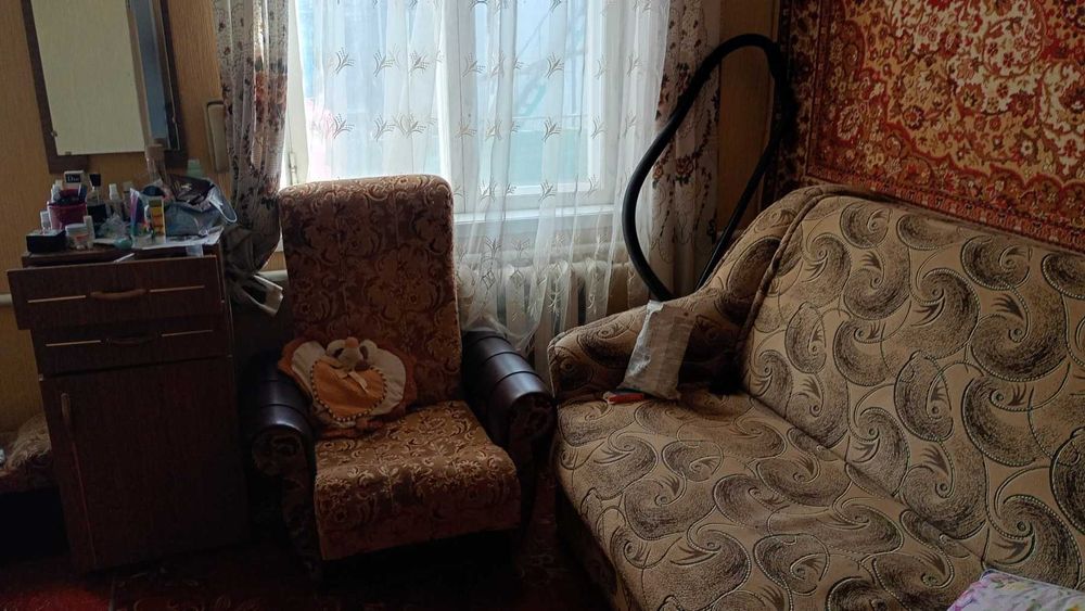 Цегляний будинок з утепленням в смт Гребінки, 15 соток