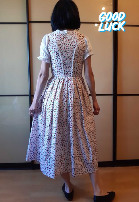 Баварское платье дирндль в вишни, фотосессия, корсет, октоберфест