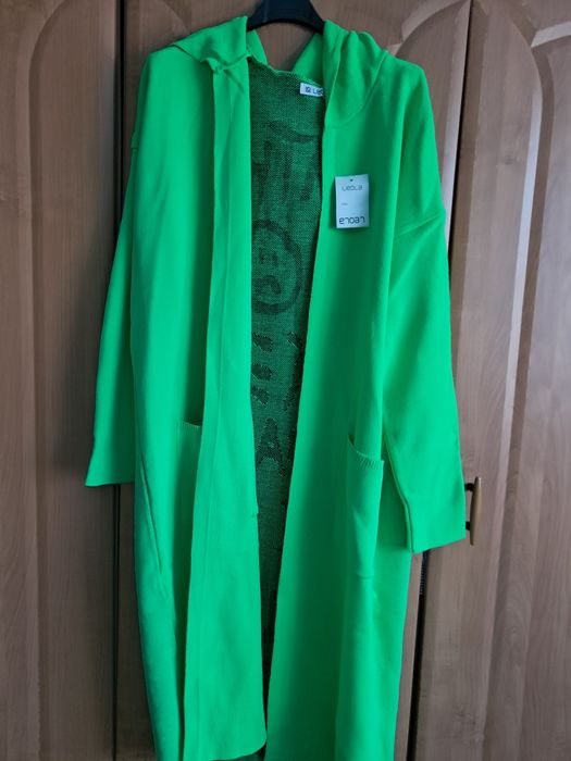 Śliczny długi kardigan oversize