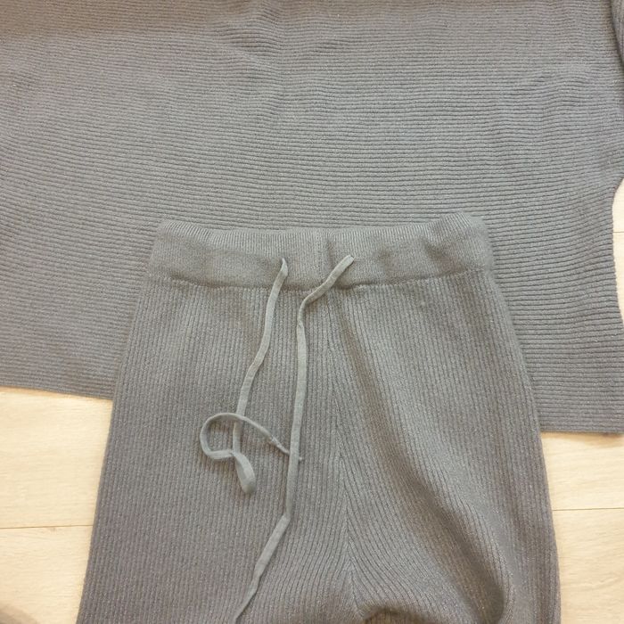 Dres dwuczęściowy nowy M/L