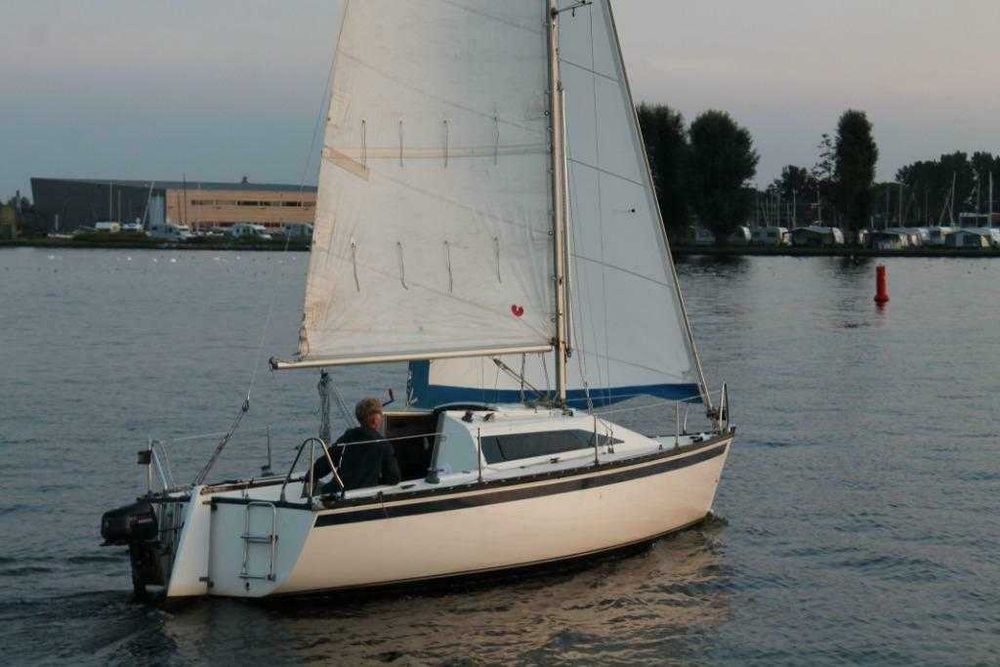 Вітрильна яхта Friendship 25, парусная яхта, човен, лодка,мрія,свобода