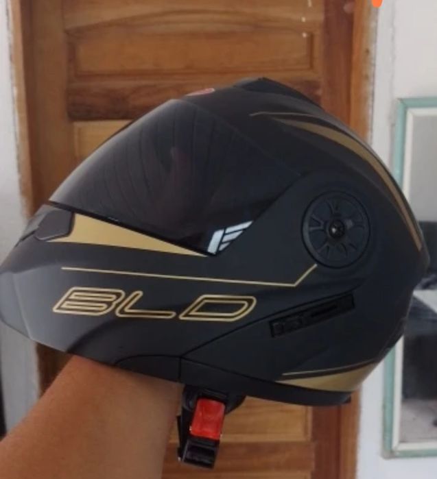 Продам шлем трансформер