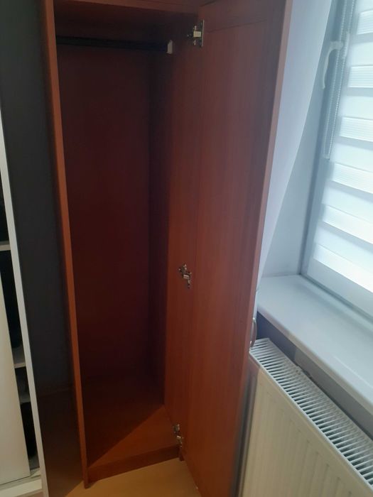 Słupek meblowy z nadstawką/ szafa wąska